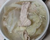簡単★豚肉とキャベツのダブルだしスープ作り方3写真