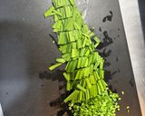 ニラ塩ミートソースパスタ作り方1写真