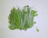 生きくらげをみょうが・水菜と練り梅で作り方2写真
