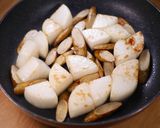 味しみしみ豚バラ大根とごぼうの生姜煮🤤💖作り方3写真