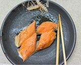 甘塩鮭 と 梅干し 乗っけ炊き作り方3写真