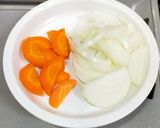 霜降りひらたけと鶏もも肉のデミ風煮込み作り方2写真