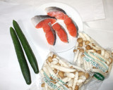 鮭シメジ豆板醤炒め♪簡単魚レシピ作り方1写真
