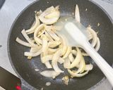 鶏レバーと玉ねぎのオイスターソース炒め煮作り方4写真