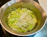 キャベツと落とし卵のお味噌汁作り方2写真
