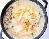 美味しい豆乳で【ごま味噌豆乳鍋】作り方4写真