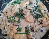 簡単夕飯主菜ワンパン鶏胸肉茸ほうれん草クリーム煮作り方7写真