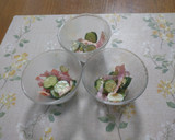 胡瓜とワカメとカニかまの酢の物作り方3写真