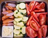 夏野菜とウインナーのトマトチーズ焼き😘🍺作り方1写真