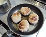 半熟玉子丸ごと入ったハンバーグ作り方6写真