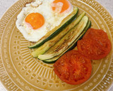 目玉焼きと焼き野菜等♪てんこ盛りプレート作り方3写真