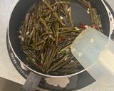 わらびのペペロンチーノ風炒め作り方3写真