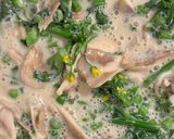 舞茸とアスパラ菜のミルクスープ作り方5写真