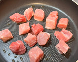角切り豚と小松菜の味噌炒め作り方3写真