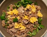 豚バラピーマンのにんにく味噌たま炒め作り方5写真