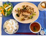 春菊と柿のサラダ作り方2写真