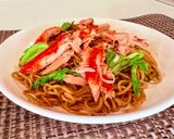 彼氏が作る「カニカマとツナの蒸焼きそば」作り方13写真