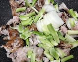 豚バラとブロッコリーのにんにく醤油炒め作り方3写真