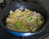 太麺&シンプル野菜で上海焼そば作り方4写真