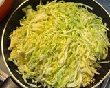 ワンパン簡単！ササミとキャベツの蒸し焼き作り方2写真