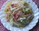 キャベツとベーコンの塩焼きそば♪作り方1写真