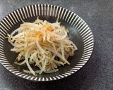 5分で完成♡節約！もやしの鰹ゆかり和え作り方3写真
