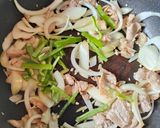 豚バラ肉と卵のナポリタンうどん作り方3写真
