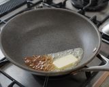 バター香る！皮サクっサーモンムニエル作り方5写真