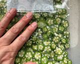 パキパキ折って少量ずつ使える！オクラの冷凍保存法作り方3写真