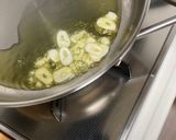 ねぎ、玉ねぎ、キャベツのペペロンチーノ作り方2写真