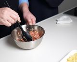 肉団子としいたけとじゃがいもの和風炒め作り方9写真