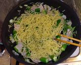 豚バラとオクラと葱の塩焼きそば作り方6写真