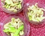 蒸し鶏のセロリ・玉葱のごま酢あえ作り方7写真