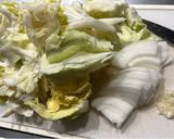 簡単キャベツと新玉ねぎのペペロチーノ炒め作り方1写真