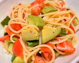 トマトきゅうりアボカドわさび醤冷製パスタ作り方5写真