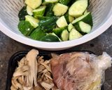 鶏もも肉ときゅうりのオイスター生姜和え作り方1写真