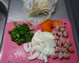 不器用残りカレーで焼きそば作り方1写真