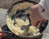 ぐるぐるピザ（ウニトマトソース味）作り方2写真