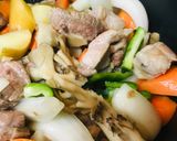 市販ルーで●鶏肉＆ゴーヤーのクリームシチュー作り方2写真
