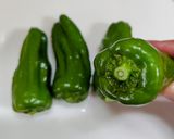 ★丸ごとピーマンのチーズ詰め焼き♪作り方1写真
