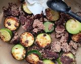 ズッキーニとひき肉の醤油麹炒め作り方3写真