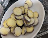 材料2つ！レンジでさつまいもチップス作り方3写真