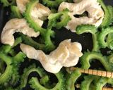 ゴーヤ大量消費♪ゴーヤと鶏こま肉の蒲焼だれ炒め作り方3写真