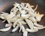 牛肉と玉ねぎすき焼き風炒め🍚作り方2写真