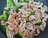 簡単夕飯主菜れんこんブロッコリー豚こま中華炒め作り方8写真