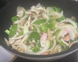 ♡簡単ランチ♡もちもちうどんナポリタン♡作り方2写真
