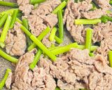 牛肉とにんにくの芽の焼肉のタレ炒め作り方2写真