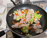 赤味噌で作る野菜と豚の炒め物作り方5写真