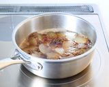 染みうま【大根とおでん種の煮物】作り方3写真