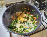 ニラたっぷり！担々麺風豆乳クリームパスタ作り方7写真